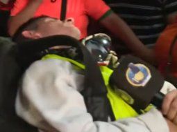 mas represion en congreso: una moto de la policia federal paso por encima a un periodista mas represion en congreso: una moto de la policia federal paso por encima a un periodista