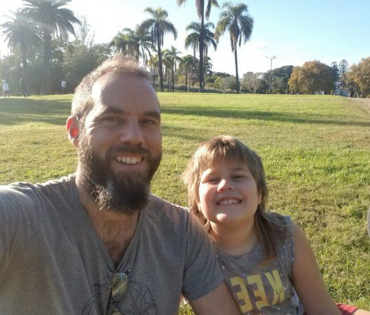 Daniel Jones es el papá de León, trabaja como Investigador de CONICET y defiende e impulsa la ampliación de la licencia por paternidad.