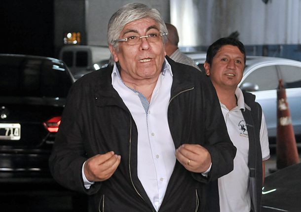 Moyano analiza un plan de lucha sin Barrionuevo pero niega ruptura