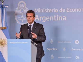 Massa confirmó el programa de devolución del IVA para trabajadores y jubilados
