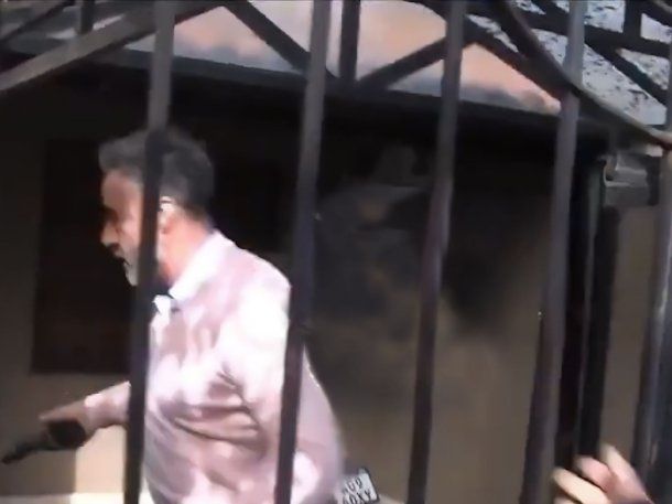 Video: Leopoldo Luque se sacó con un periodista y le robó el micrófono