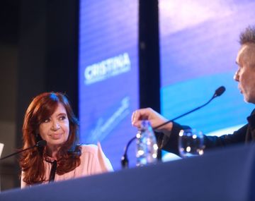 Cristina: El país va a atravesar más dificultades de las que tenemos