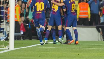 con gol de lionel messi, barcelona empato con real madrid en la despedida de andres iniesta con gol de lionel messi, barcelona empato con real madrid en la despedida de andres iniesta