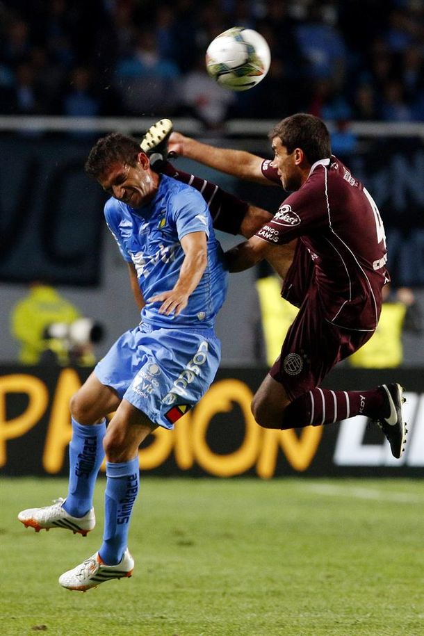 Lanús sufrió en Chile pero logró la clasificación ante OHiggins