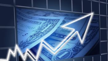 El dólar blue alcanzó los 550 pesos argentinos. El dólar blue alcanzó los 550 pesos argentinos.