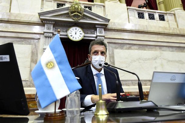 Sergio Massa: Los trabajadores van a tener lo que pagaron de Ganancias en sus cuentas durante abril