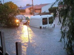 alerta roja en bahia blanca en medio de las inundaciones que afectan a la ciudad