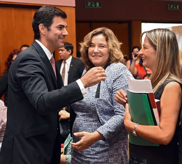 Urtubey promulgó la ley de paridad de género en Salta