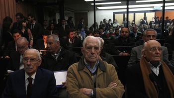 condenan a 50 anos de prision a videla por robo sistematico de bebes condenan a 50 anos de prision a videla por robo sistematico de bebes