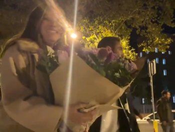 Pareja grababa un romántico TikTok cuando apareció Messi: la divertida reacción Pareja grababa un romántico TikTok cuando apareció Messi: la divertida reacción