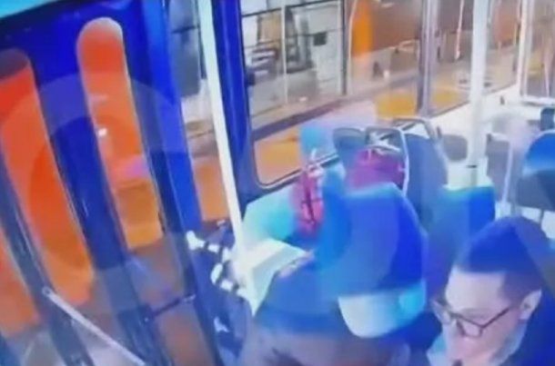 Así fue la brutal agresión que sufrió el colectivero de la línea 126