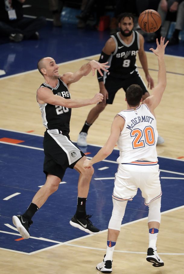 ¿Sin querer queriendo? Mirá lo que dijo Ginóbili sobre la jugada de la que todos hablan