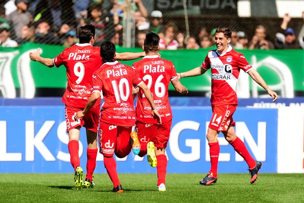 Chicago no lo aguantó y Argentinos lo hundió en Mataderos