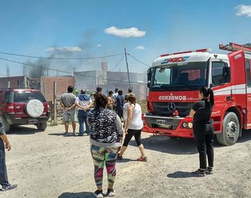 Puerto Madryn: una nena murió en el incendio de su casa