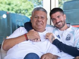 chiqui tapia publico una foto con rodrigo de paul en ezeiza: motorcito chiqui tapia publico una foto con rodrigo de paul en ezeiza: motorcito