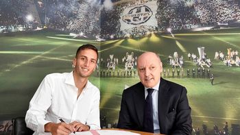 Rodrigo Bentancur firmó con Juventus - Crédito: @juventusfc Rodrigo Bentancur firmó con Juventus - Crédito: @juventusfc