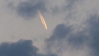 Una extraña luz en el cielo de Necochea Una extraña luz en el cielo de Necochea