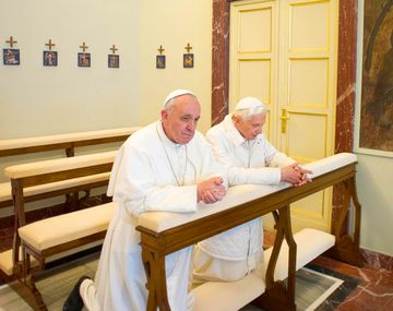El rezo que llevaron a cabo Francisco y Benedicto XVI