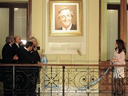 bajaron los cuadros de nestor kirchner y hugo chavez de la casa rosada bajaron los cuadros de nestor kirchner y hugo chavez de la casa rosada