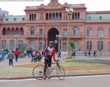 El diputado Emanuel Sierra, en Casa Rosada