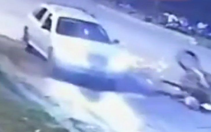 Tragedia en Merlo: huía de motochorros, chocó contra otra moto y mató a una joven