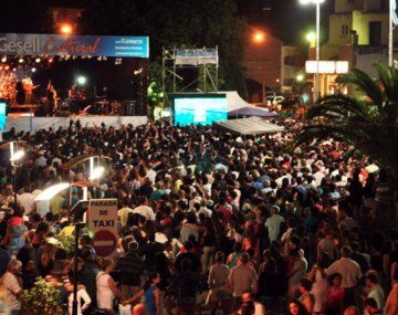 Fin de semana largo en Villa Gesell: fiesta de la diversidad cultural y recitales