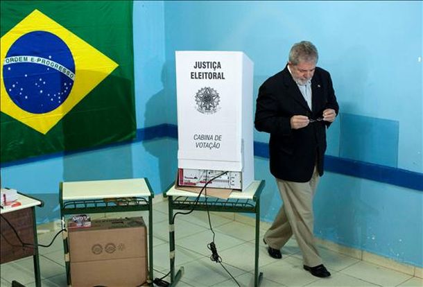 Lula vota