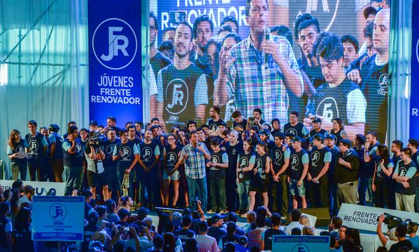 Massa lanzó su agrupación La Renovadora.