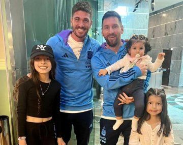 El gran gesto de Messi y de Paul con las hijas de Carlos Lampe