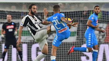 Juventus enfrenta a Napoli en Turin Juventus enfrenta a Napoli en Turin