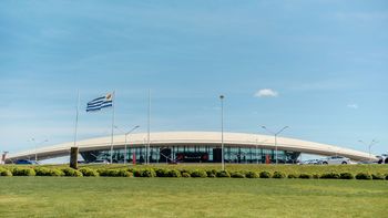 El Aeropuerto Internacional de Carrasco cerró enero con un récord de pasajeros. El Aeropuerto Internacional de Carrasco cerró enero con un récord de pasajeros.