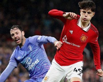 El show de Garnacho en Manchester: asistencia y casi hace un golazo 