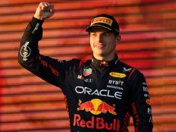 Max Verstappen se impuso en el GP de Australia con un final caótico