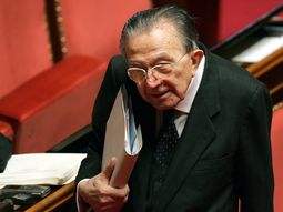 Murió el ex primer ministro italiano Giulio Andreotti