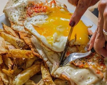 Este emblemático bodegón porteño es uno de los más visitados por los comensales debido a su increíble precio.&nbsp;