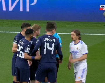 Real Madrid-Manchester City: fuerte cruce entre Luka Modric y Laporte