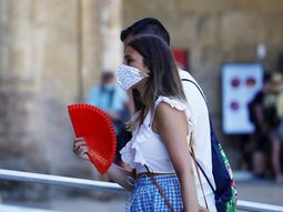 Pandemia: en seis meses se registraron m&aacute;s de 25 millones de casos de Covid-19