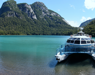 El destino al que se puede acceder en barco y tiene unos colores y paisajes imperdibles
