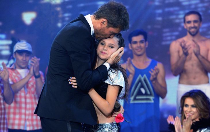 La hija de Tinelli emocionó a su padre en la final de Bailando