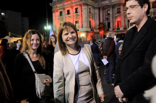 La oposición adelantó que difundirá quiénes blanquearon dólares