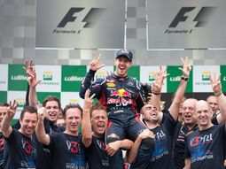 vettel se corono tricampeon en una definicion vibrante