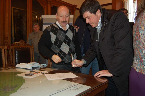 Mariotto recorrió las zonas afectadas por las inundaciones