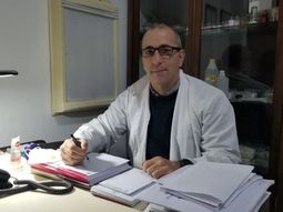 Bronca en Burzaco: un ginecólogo procesado por abuso sigue atendiendo