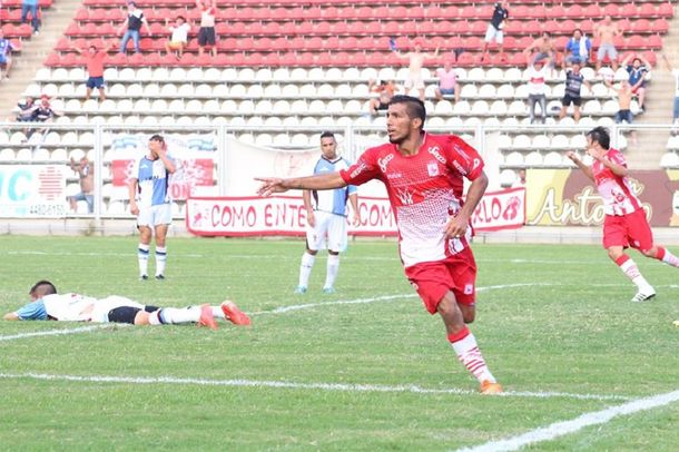 Cerrá el or...: el goleador de Morón reclamó una deuda y barras armados lo amenazaron 