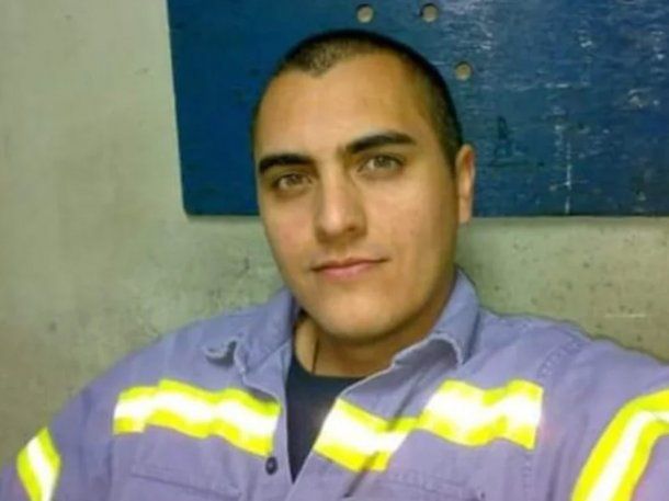 Victor Bustos quiso defender a su vecina de un robo y lo mataron de un tiro en la cabeza Victor Bustos quiso defender a su vecina de un robo y lo mataron de un tiro en la cabeza