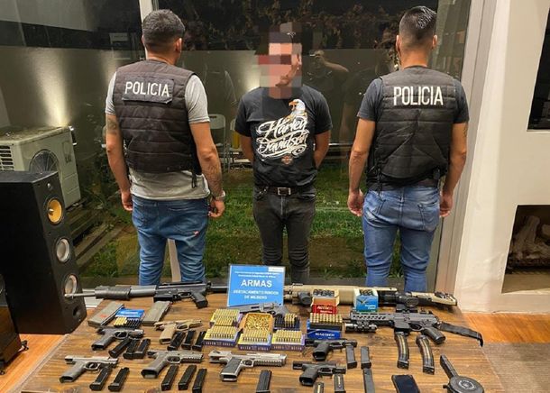 Un arsenal de armas en la casa del arquitecto denunciado por su mujer