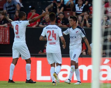 El ex Gimnasia celebra su tanto