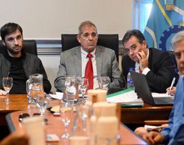 Torres anunció un Incentivo Provincial Docente para mejorar el salario de maestros y profesores de todo Chubut