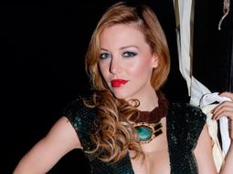 evangelina anderson mostro por primera vez la cara de emma evangelina anderson mostro por primera vez la cara de emma