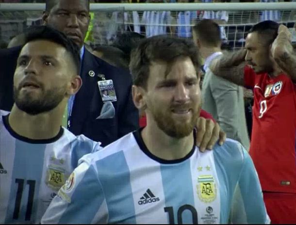 Se filtró en redes la primera foto de Messi tras su renuncia a la Selección